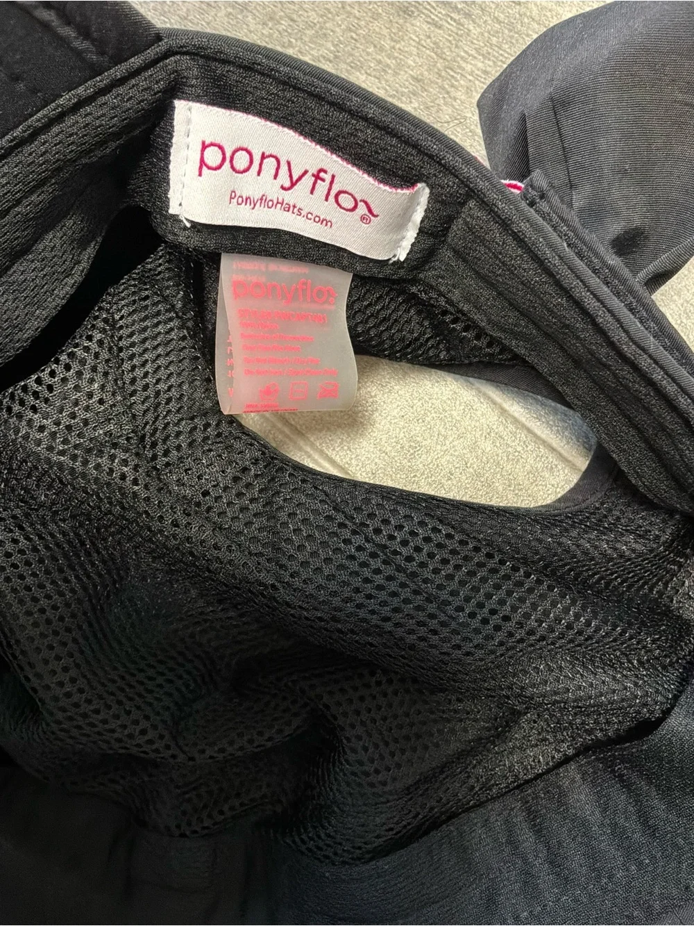 Ponyflo Women’s Black Wide Brim SunHat UV Protection Ponytail Opening Mesh Lined